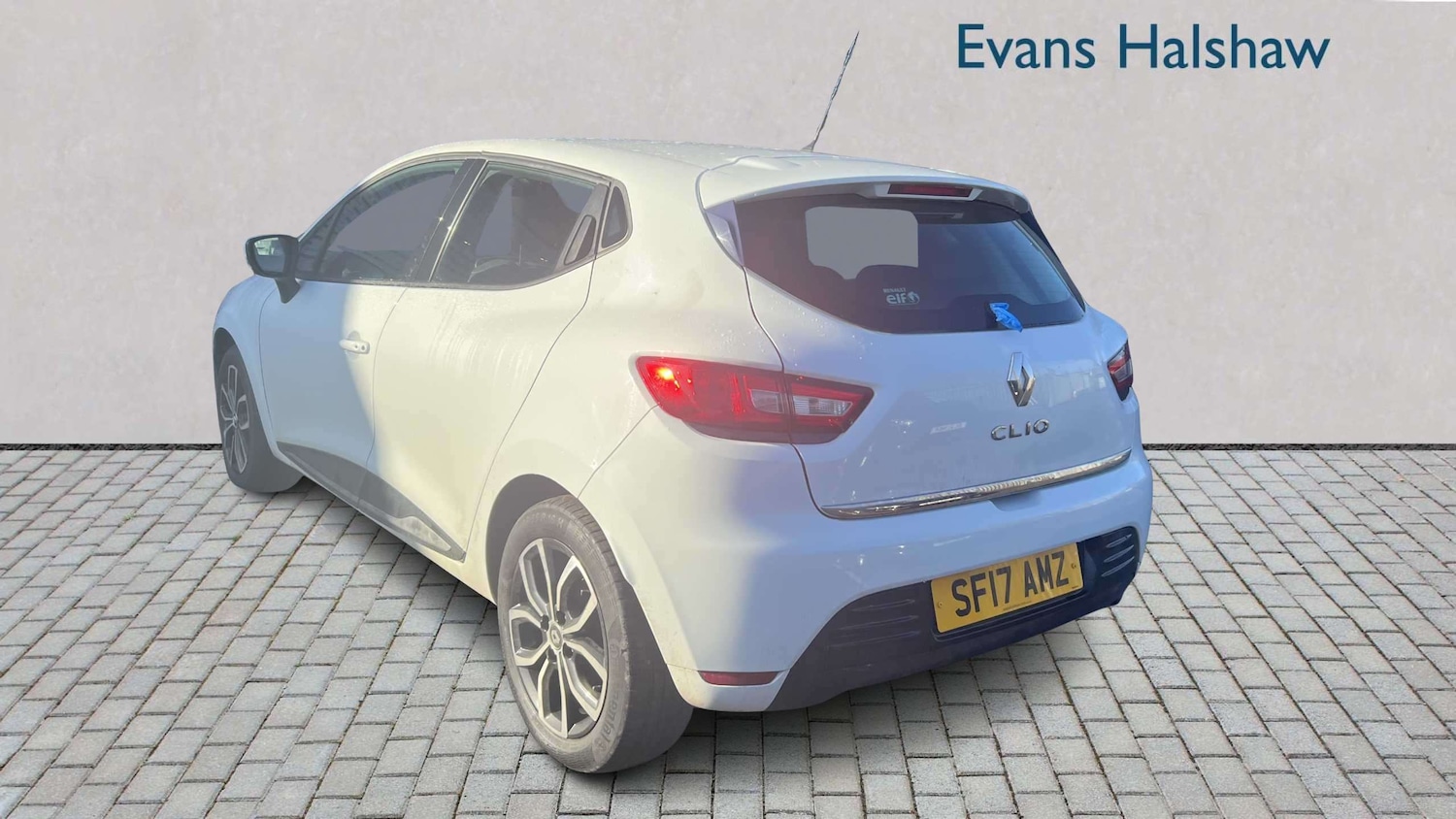 Used Renault Clio 2017 for sale - 78010295: Photo 3