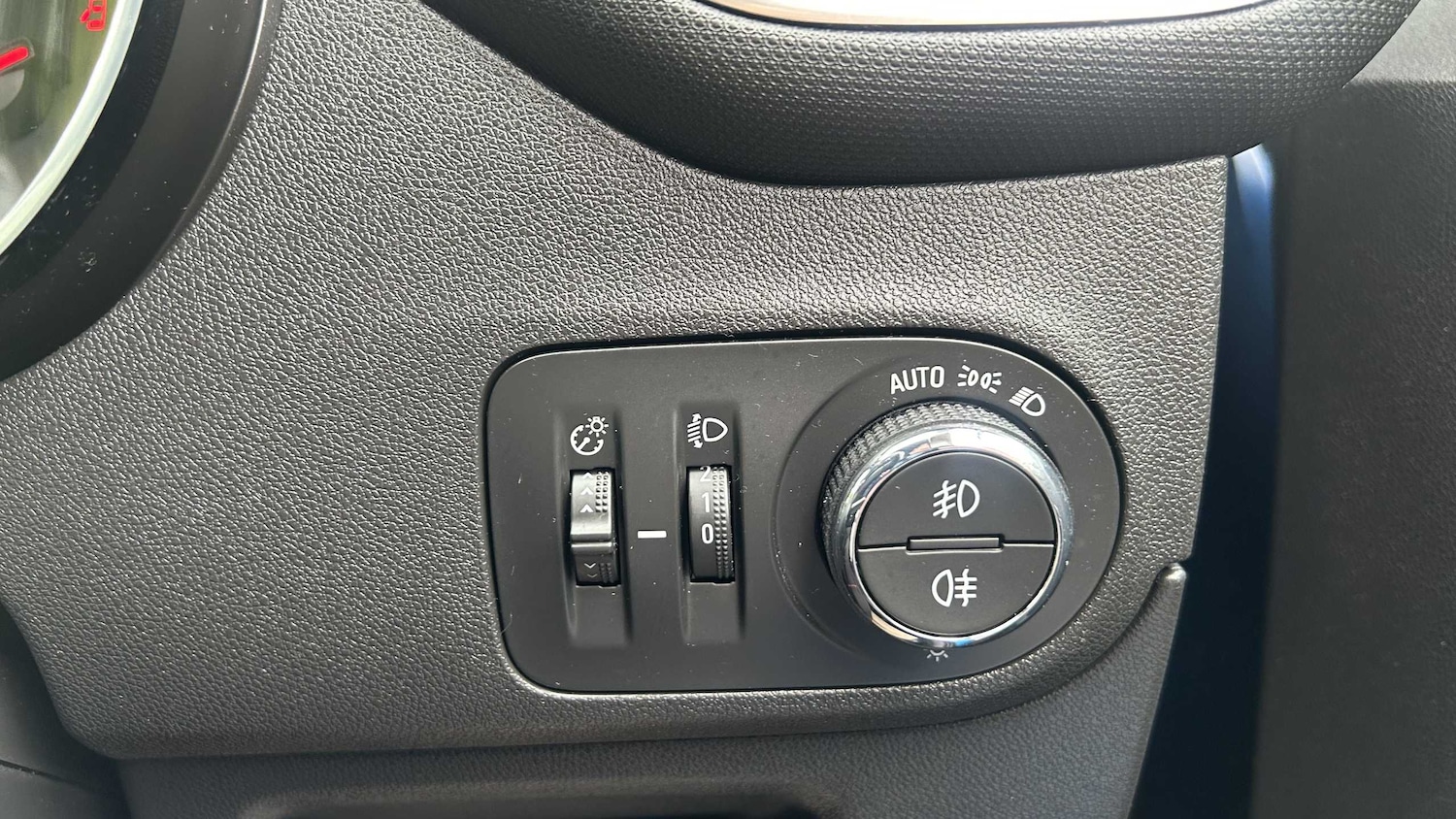 Vehicle 33