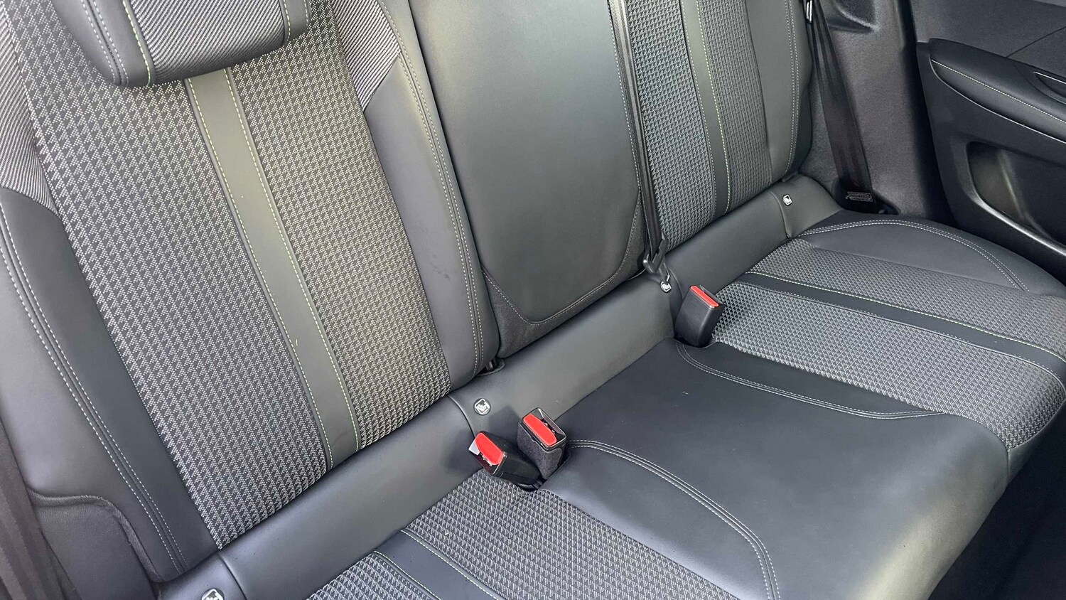 Used Peugeot 2008 2022 for sale - 77842400: Photo 8