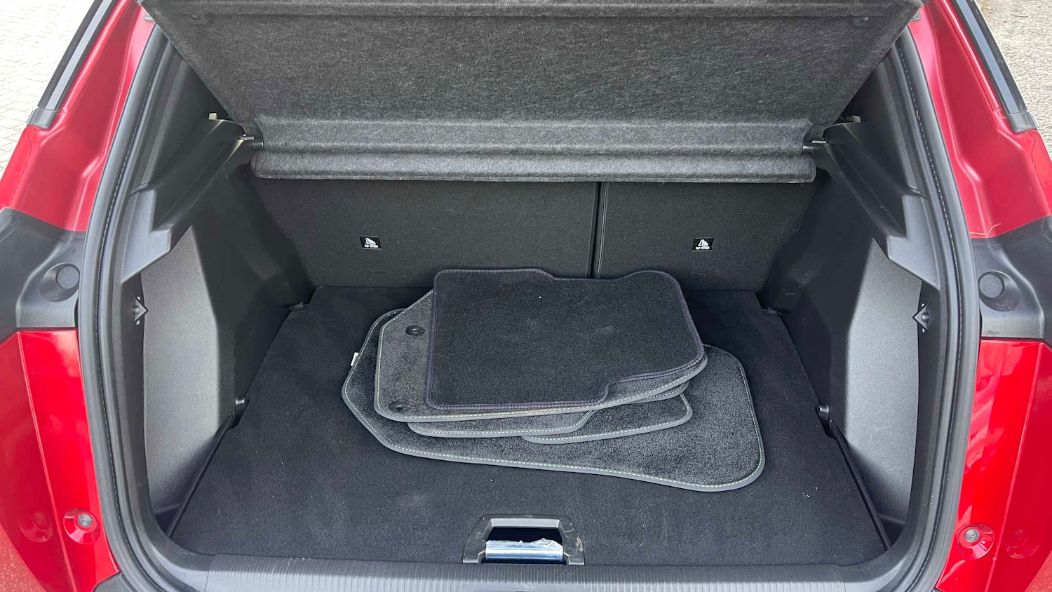 Used Peugeot 2008 2022 for sale - 77178791: Photo 9