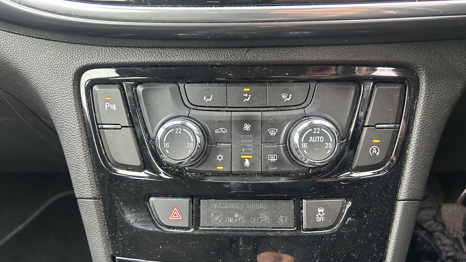 Used Vauxhall Mokka X 2018 for sale - 76015839: Photo 11