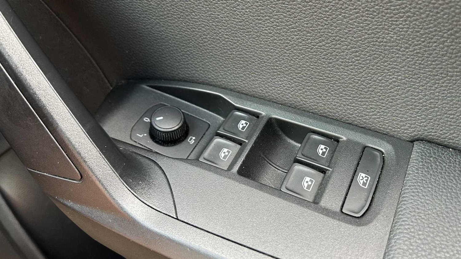 Vehicle 33
