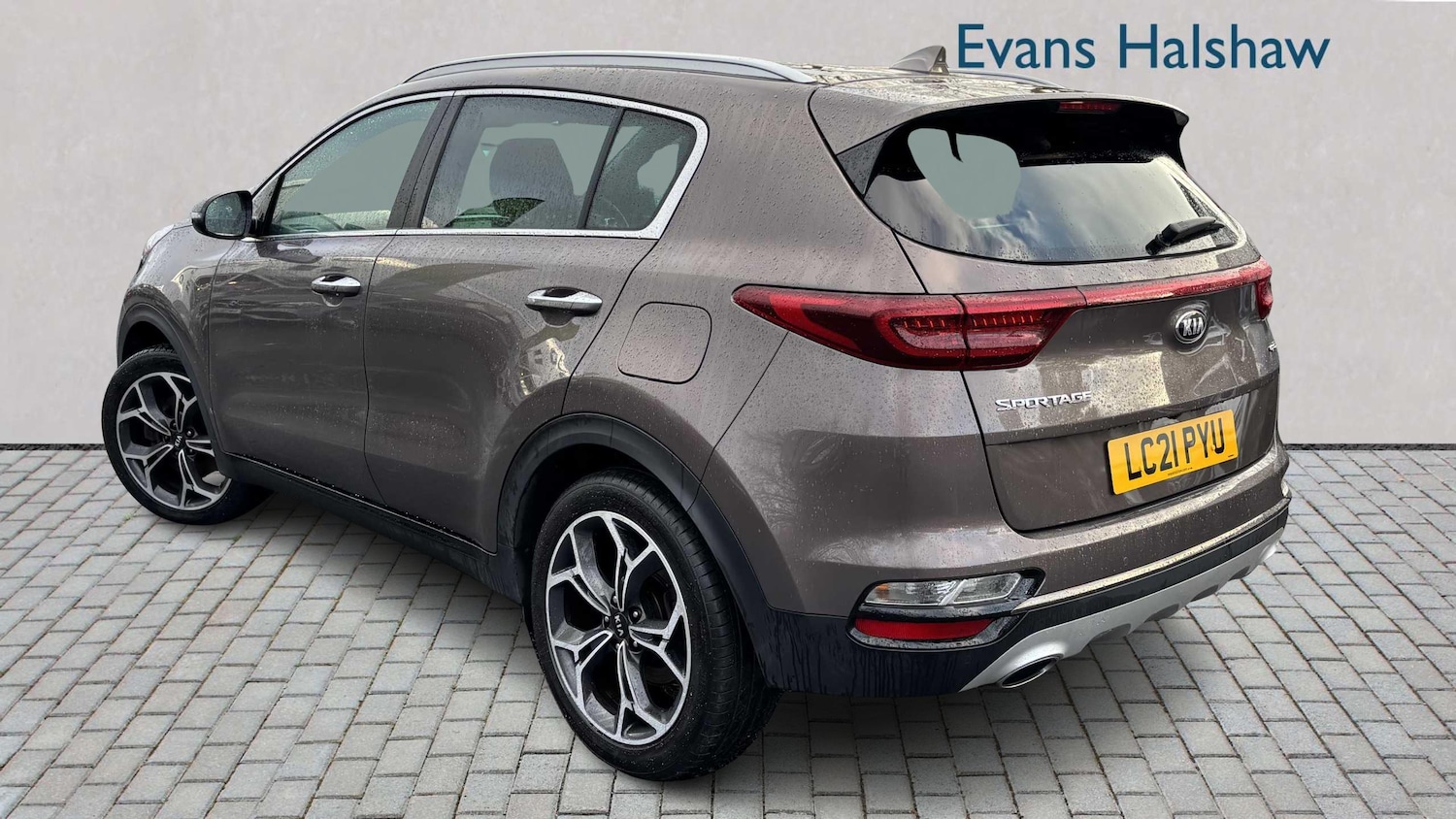 Used Kia Sportage 2021 for sale - 76875867: Photo 2