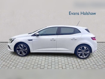 Used Renault Megane 2019 for sale - 77913910: Photo