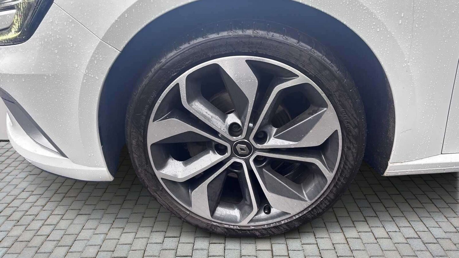 Used Renault Megane 2019 for sale - 77913910: Photo 9