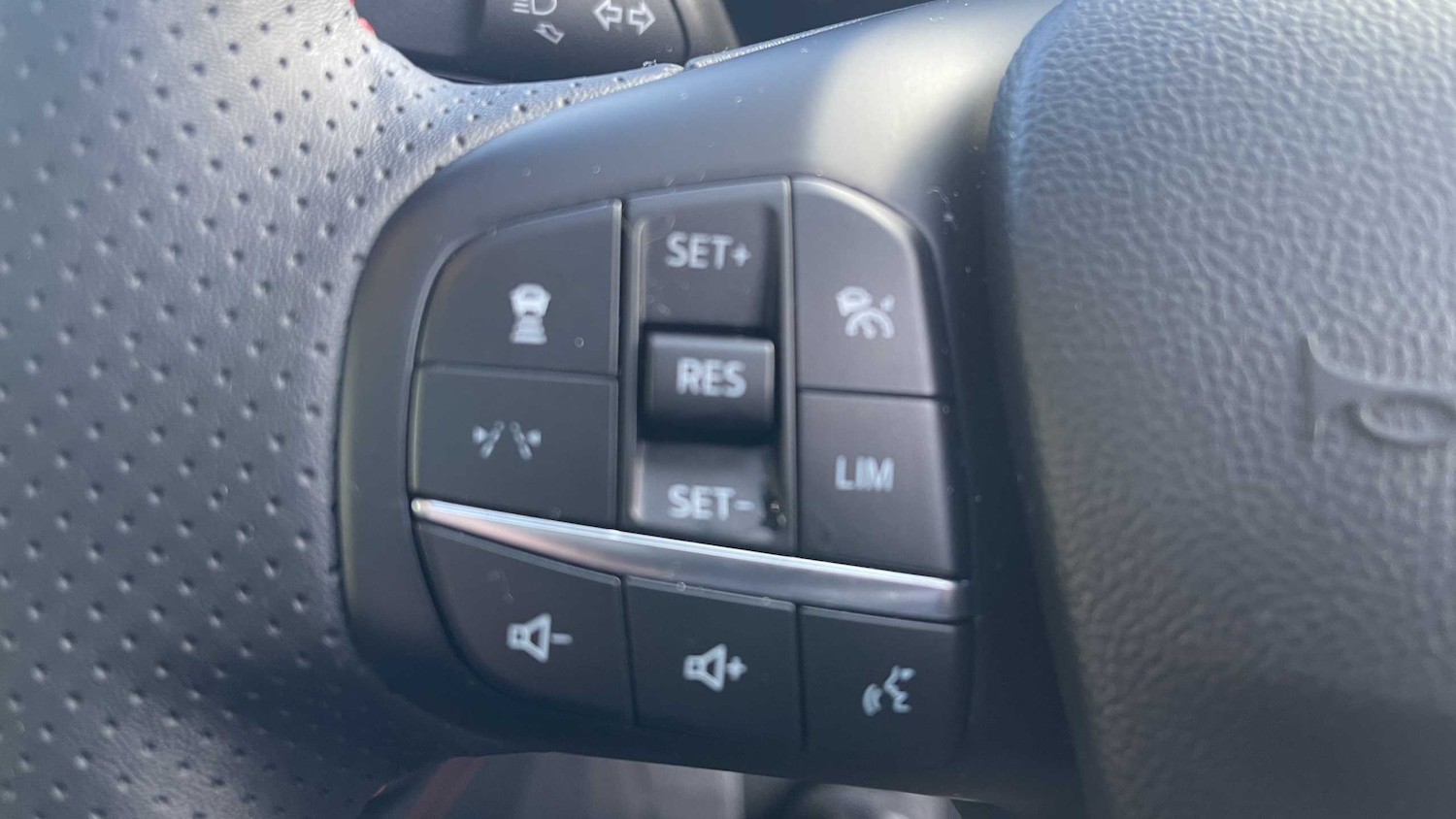 Used Ford Kuga 2025 for sale - 76230434: Photo 31