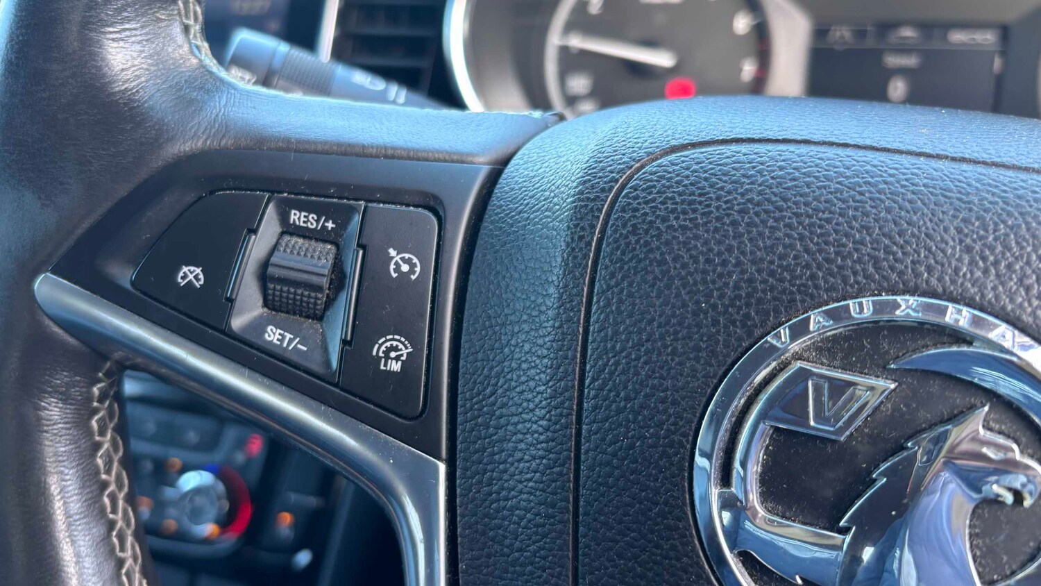 Used Vauxhall Mokka X 2017 for sale - 76442452: Photo 16