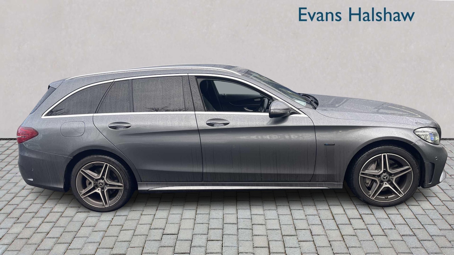 Used Mercedes-Benz C Class 2019 for sale - 76624561: Photo 2