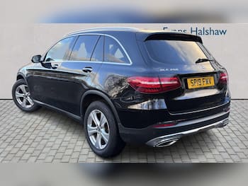 Used Mercedes-Benz GLC 2019 for sale - 79624515: Photo