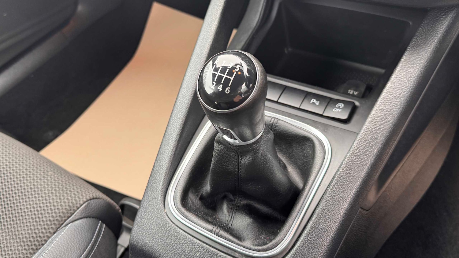 Used Volkswagen Scirocco 2016 for sale - 77257498: Photo 25