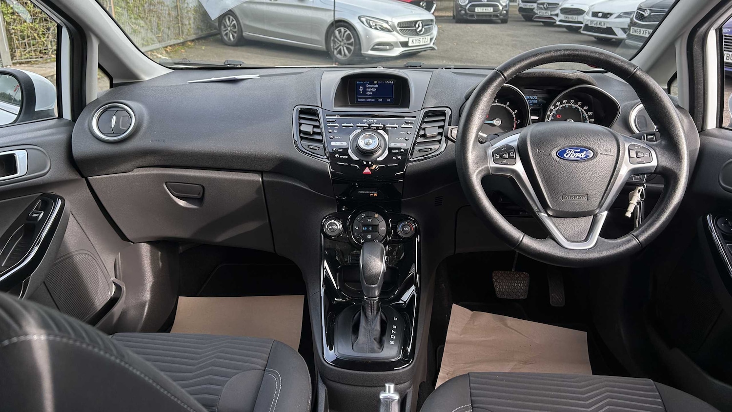 Used Ford Fiesta 2015 for sale - 76501741: Photo 17