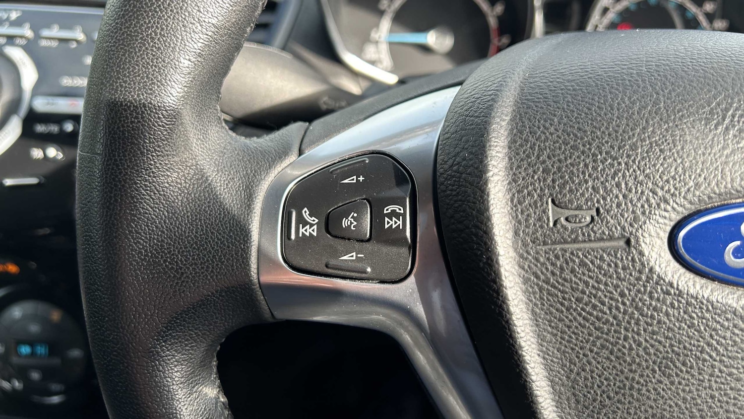 Used Ford Fiesta 2015 for sale - 76501741: Photo 25