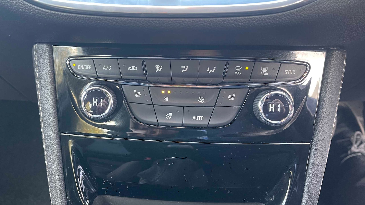 Used Vauxhall Astra 2018 for sale - 76351579: Photo 26