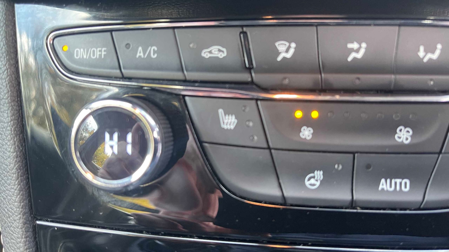 Used Vauxhall Astra 2018 for sale - 76351579: Photo 28