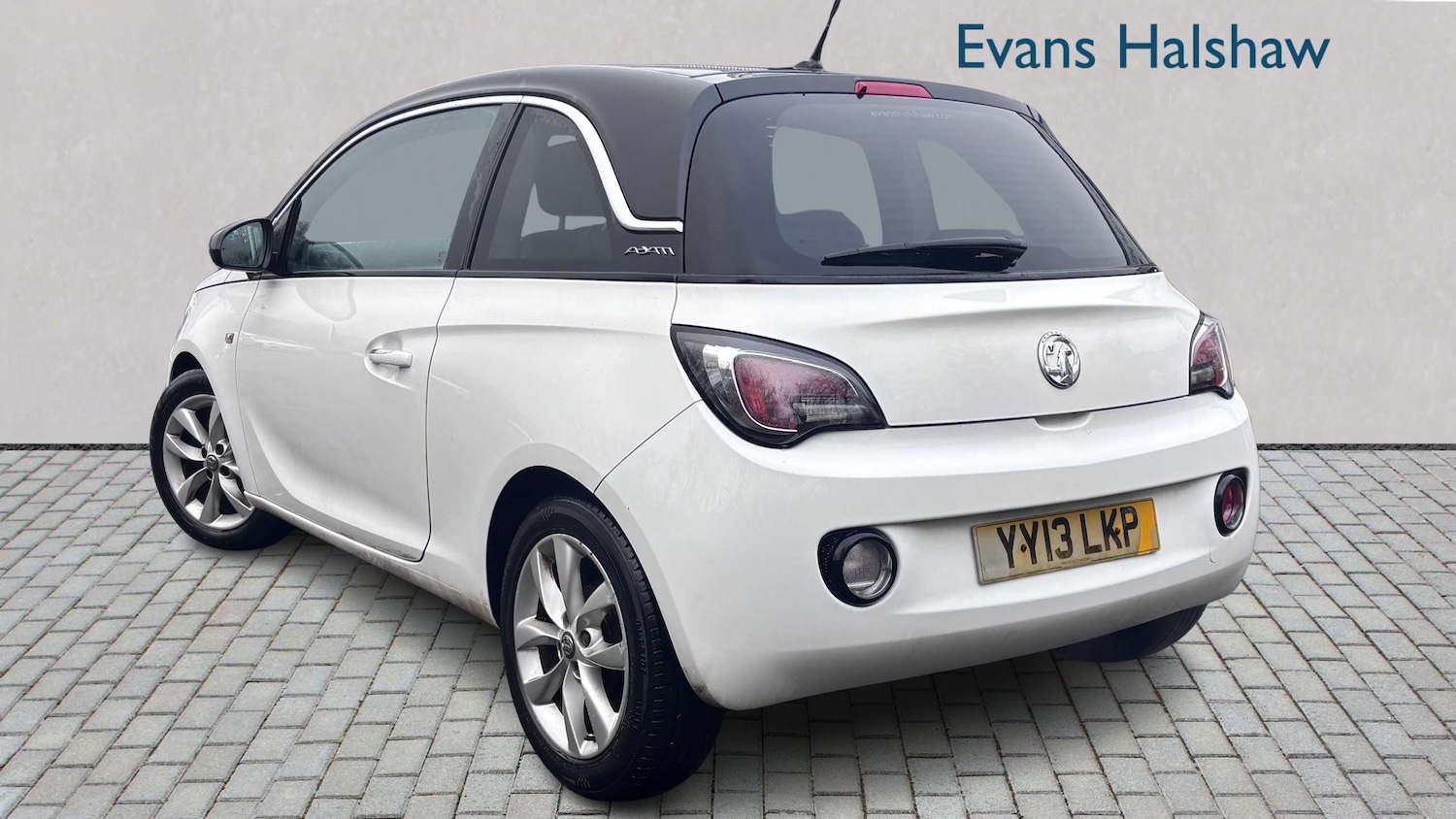Used Vauxhall ADAM 2013 for sale - 77147286: Photo 2