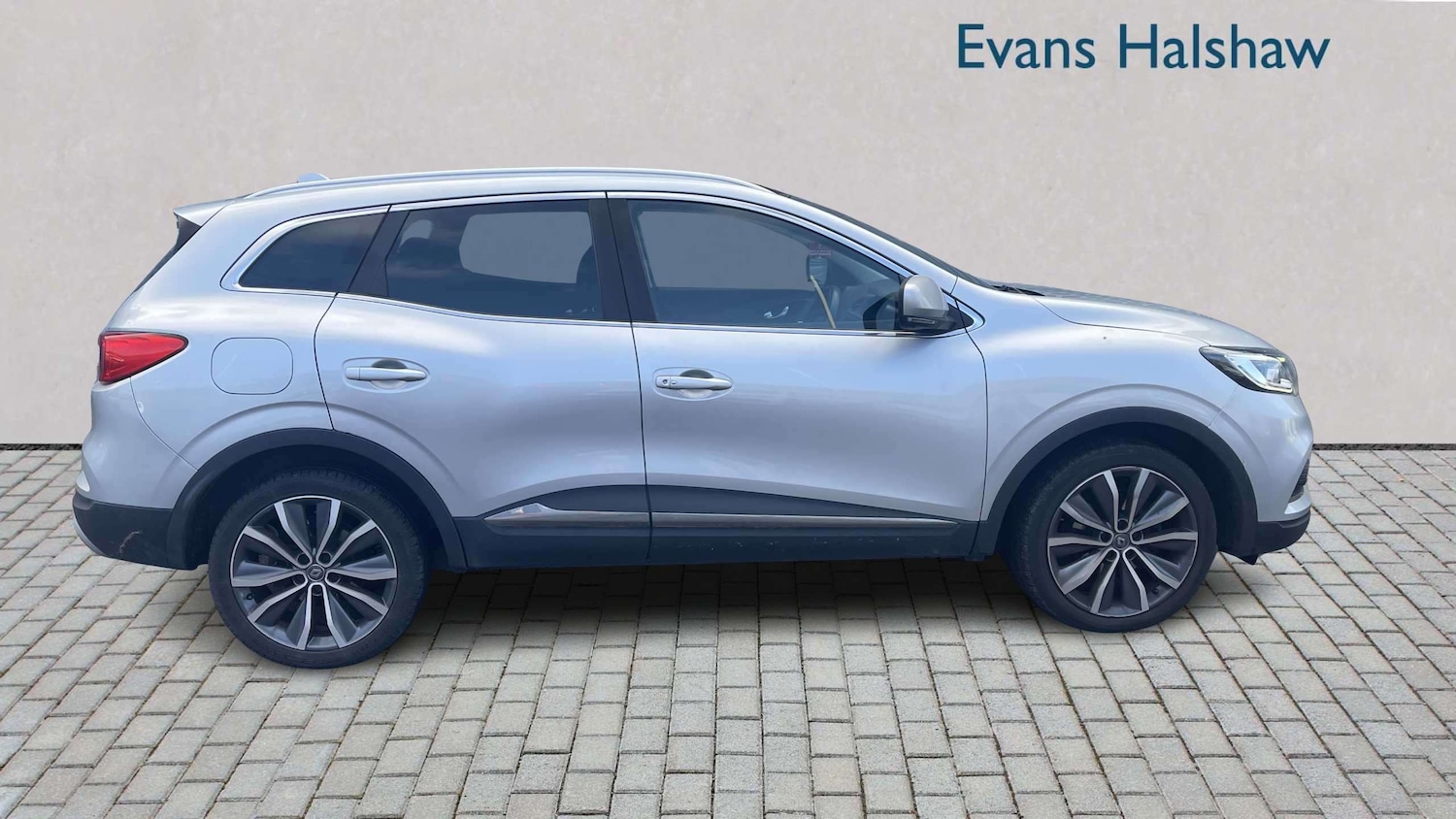 Used Renault Kadjar 2020 for sale - 77756687: Photo 2