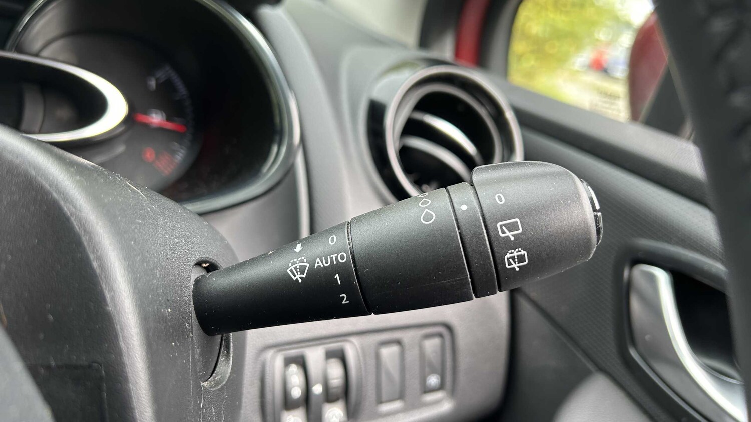 Used Renault Clio 2017 for sale - 75993877: Photo 23