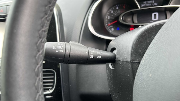 Used Renault Clio 2017 for sale - 75993877: Photo 25