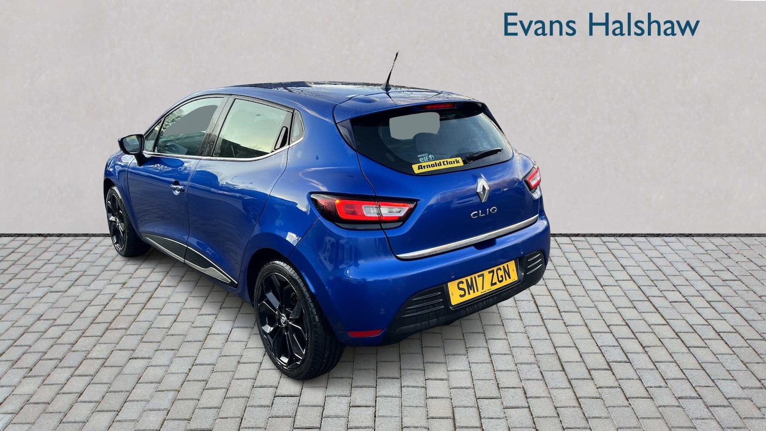 Used Renault Clio 2017 for sale - 77257367: Photo 2