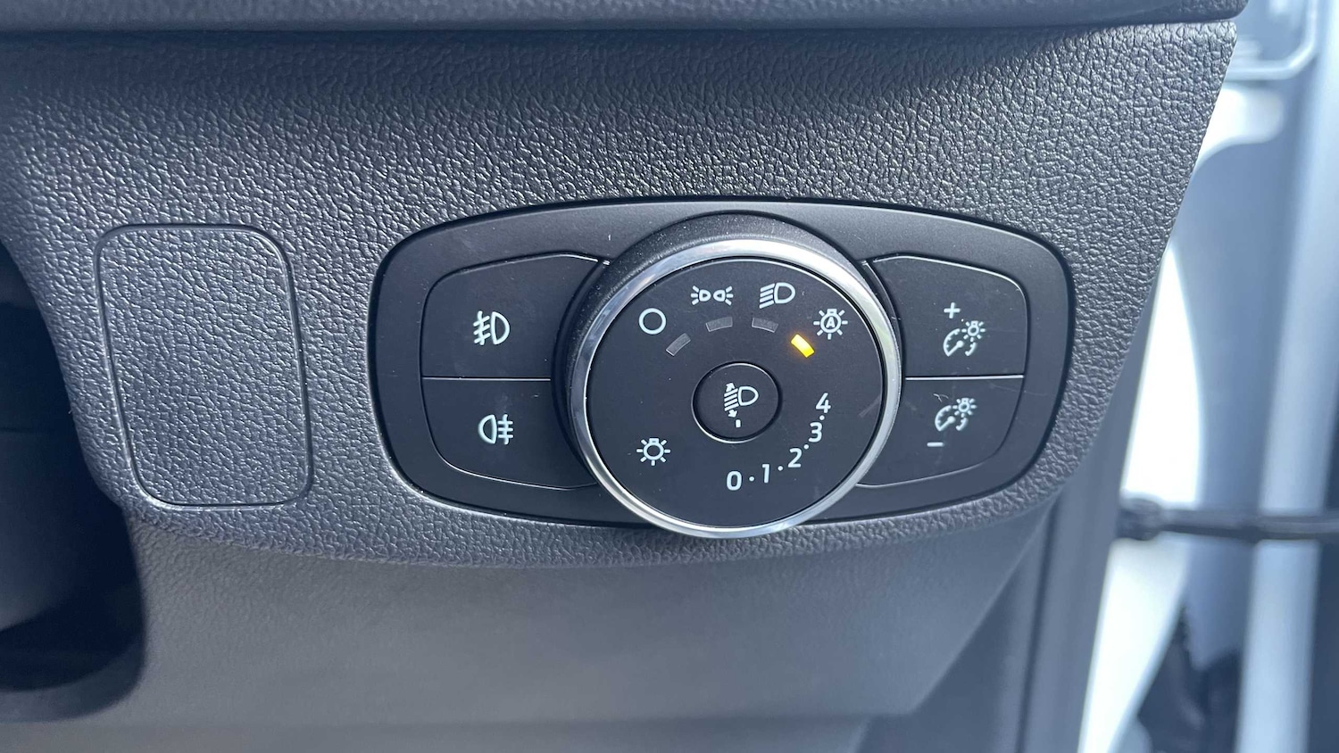 Used Ford Focus 2022 for sale - 76672912: Photo 16