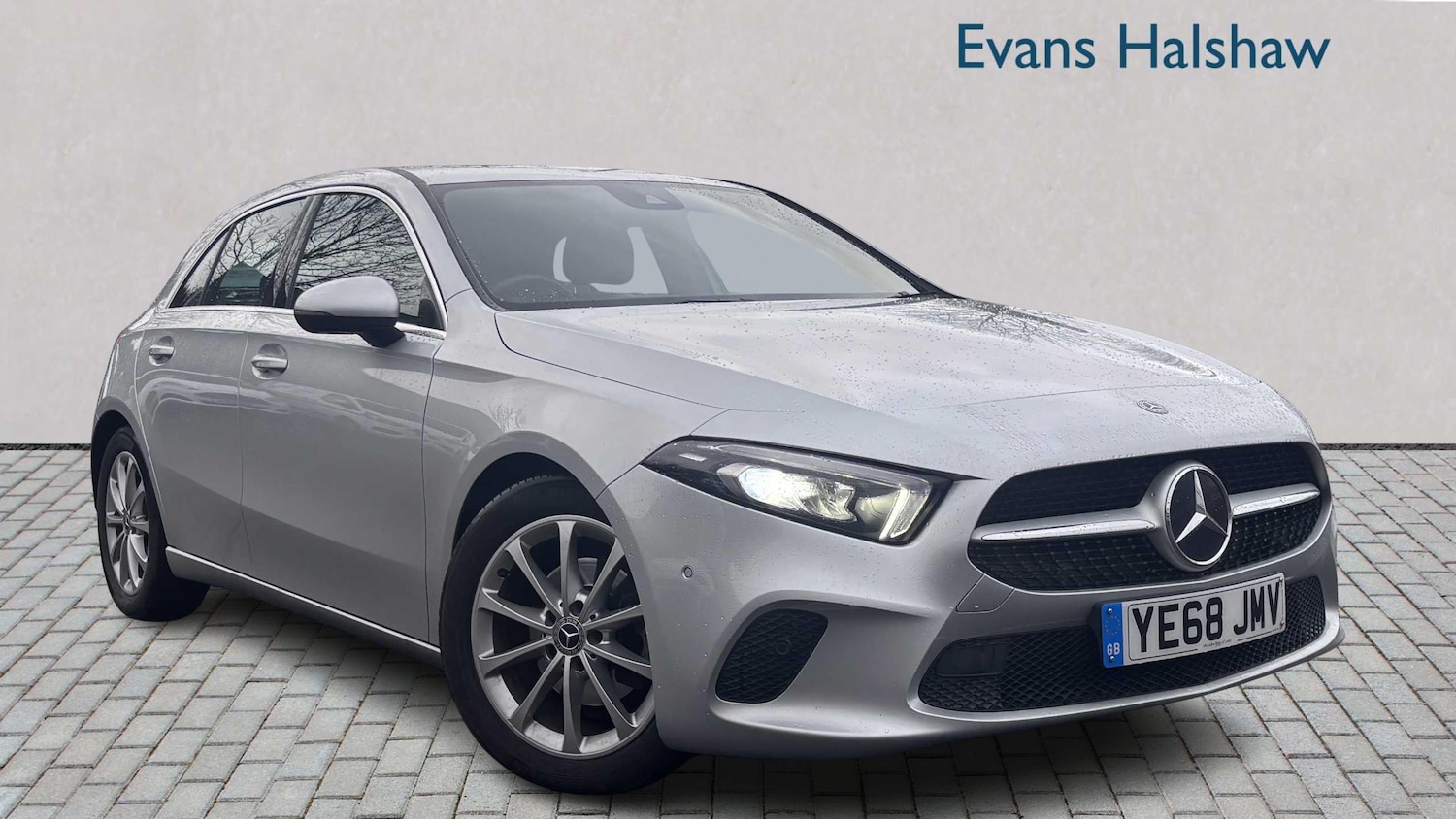 Used Mercedes-Benz A-Class 2018 for sale - 76827660: Photo 1