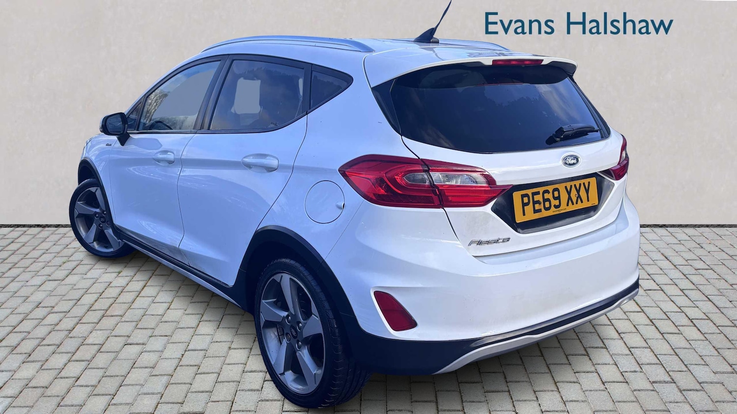 Used Ford Fiesta 2019 for sale - 77219590: Photo 2