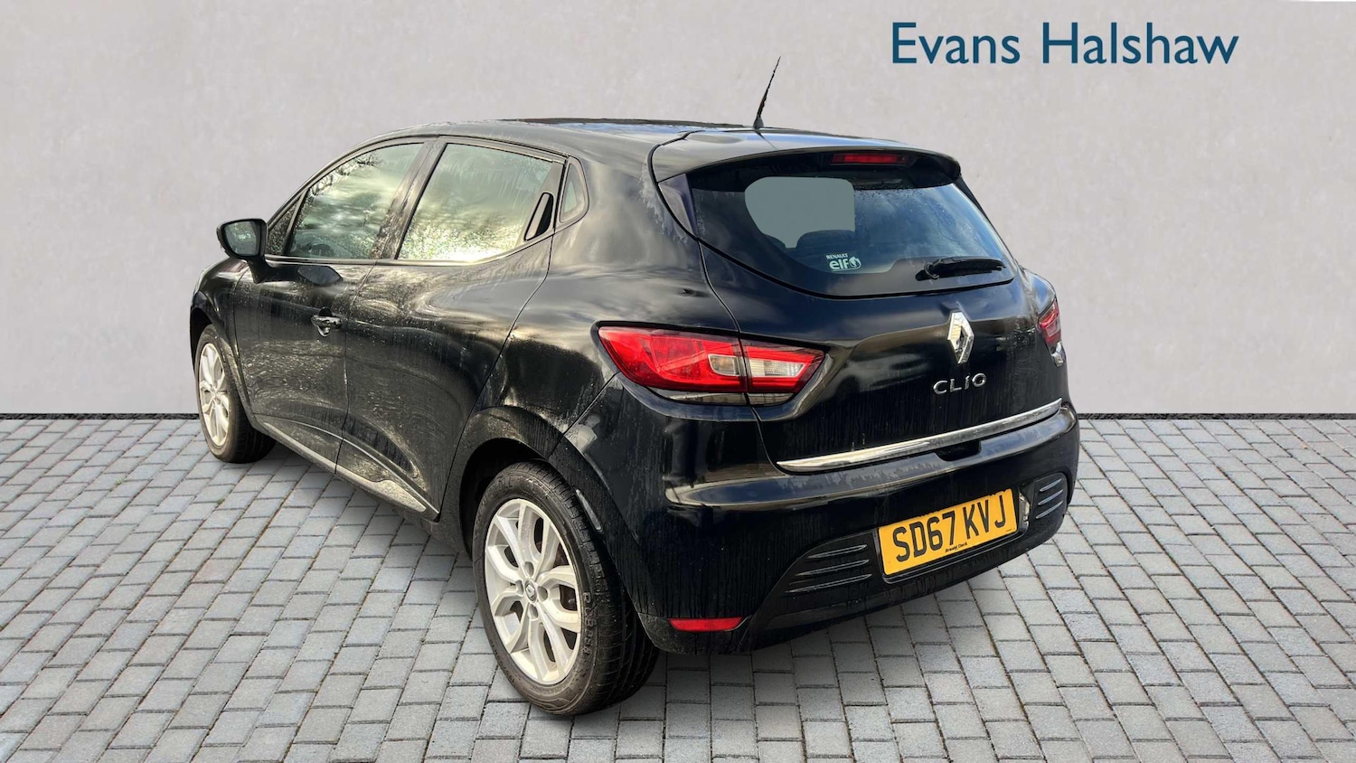 Used Renault Clio 2017 for sale - 77194682: Photo 2