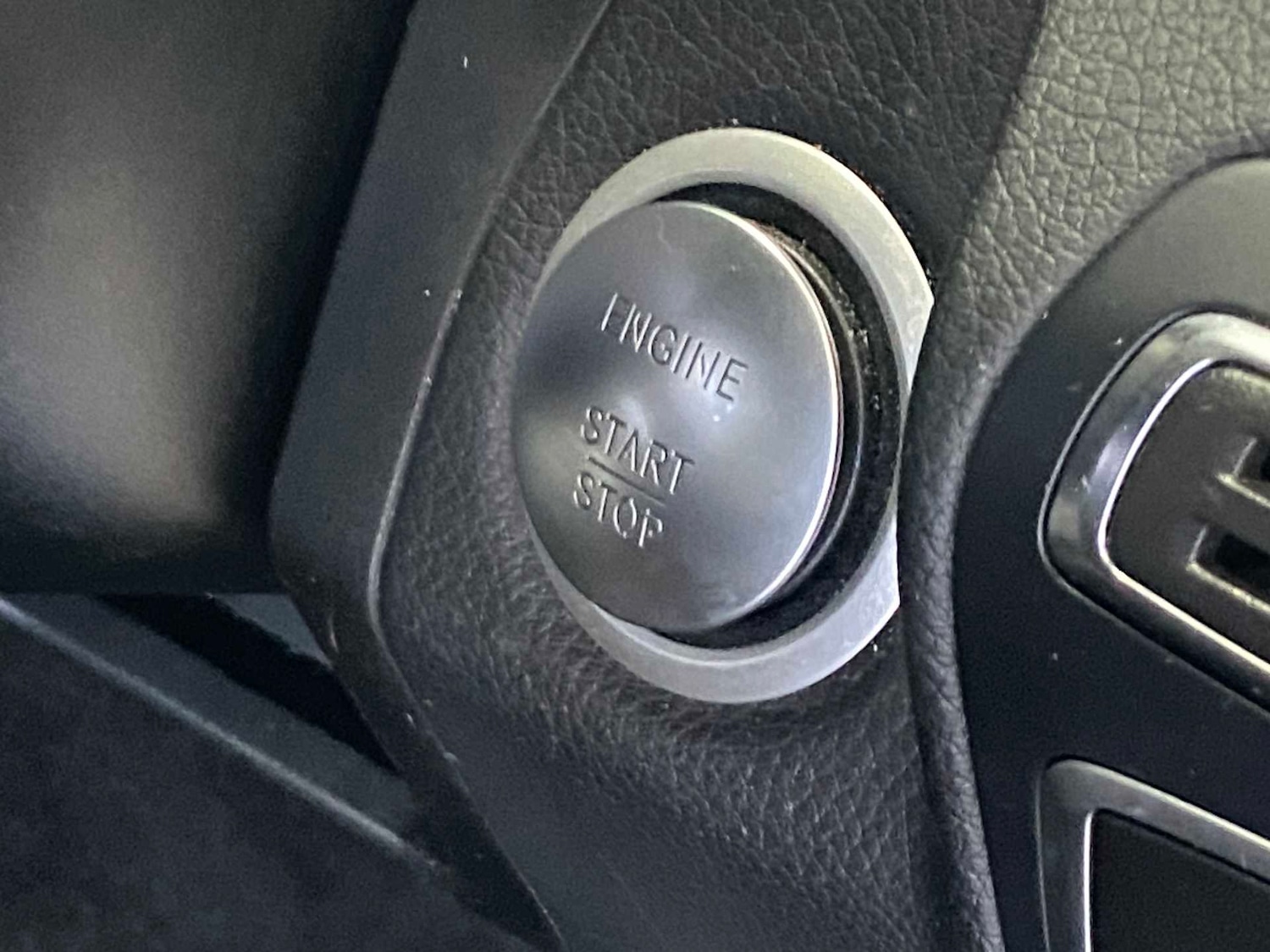 Used Mercedes-Benz C Class 2016 for sale - 76929065: Photo 30