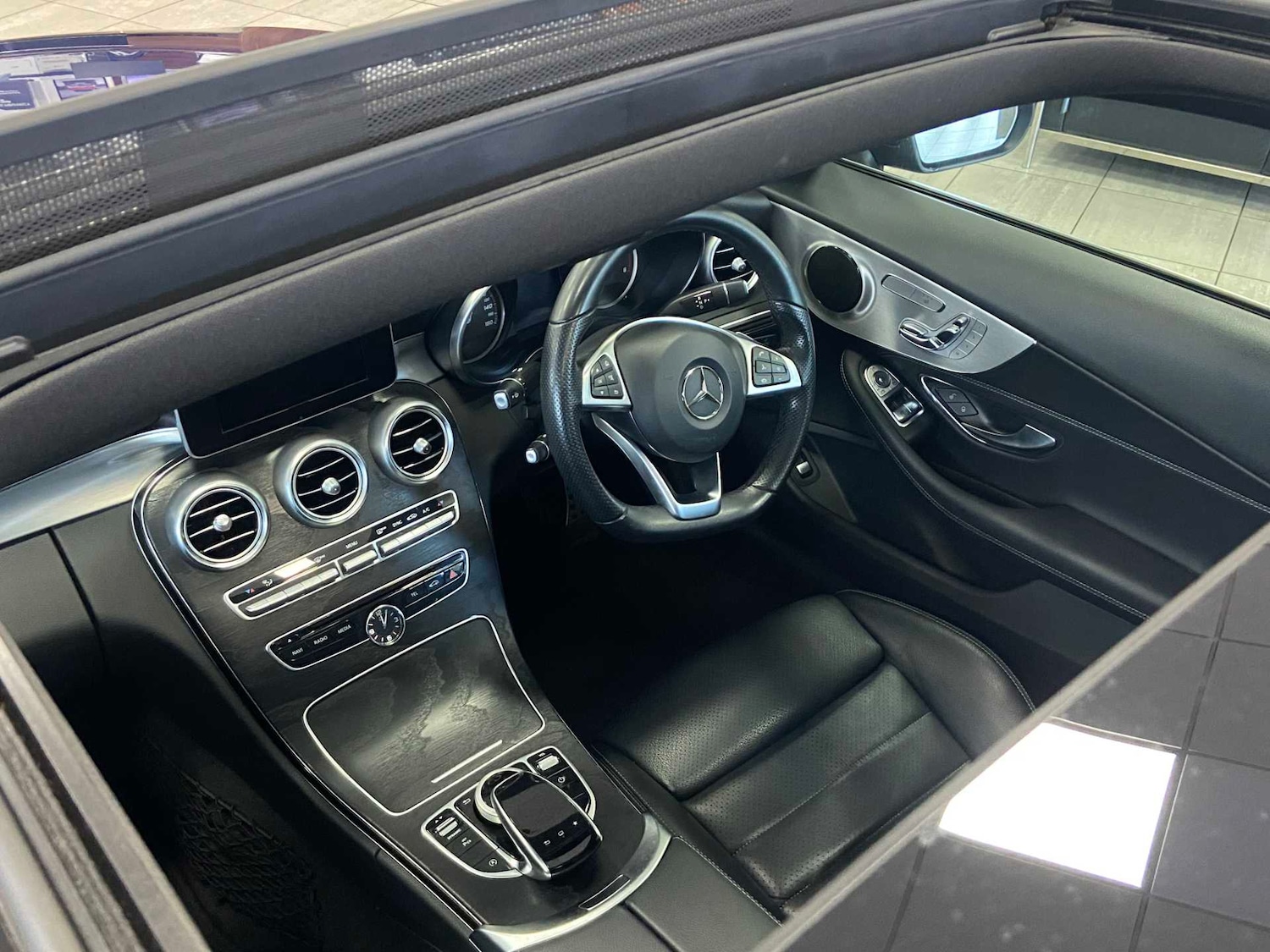 Used Mercedes-Benz C Class 2016 for sale - 76929065: Photo 6