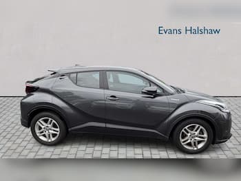 Used Toyota C-HR 2021 for sale - 79784960: Photo