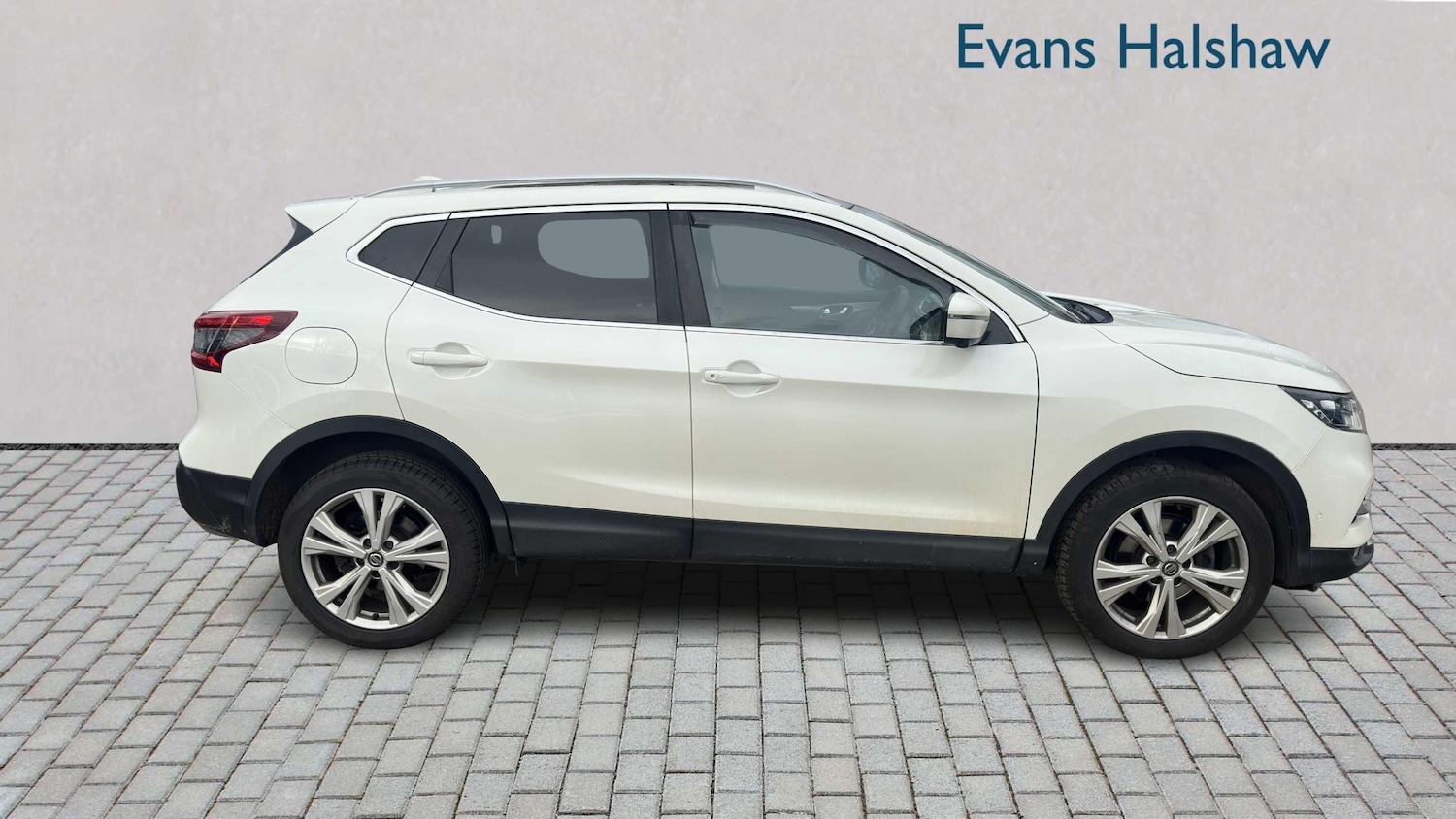 Used Nissan Qashqai 2019 for sale - 77914003: Photo 2