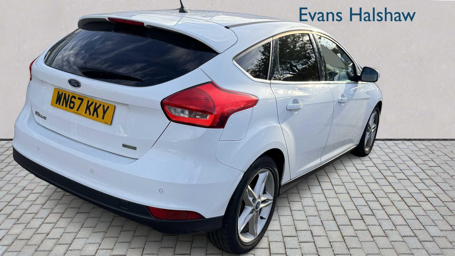 Used Ford Focus 2017 for sale - 76373805: Photo 5