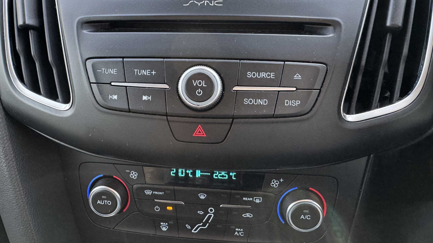 Used Ford Focus 2017 for sale - 76373805: Photo 7