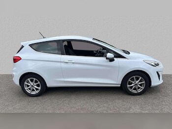 Used Ford Fiesta 2018 for sale - 76045042: Photo 4