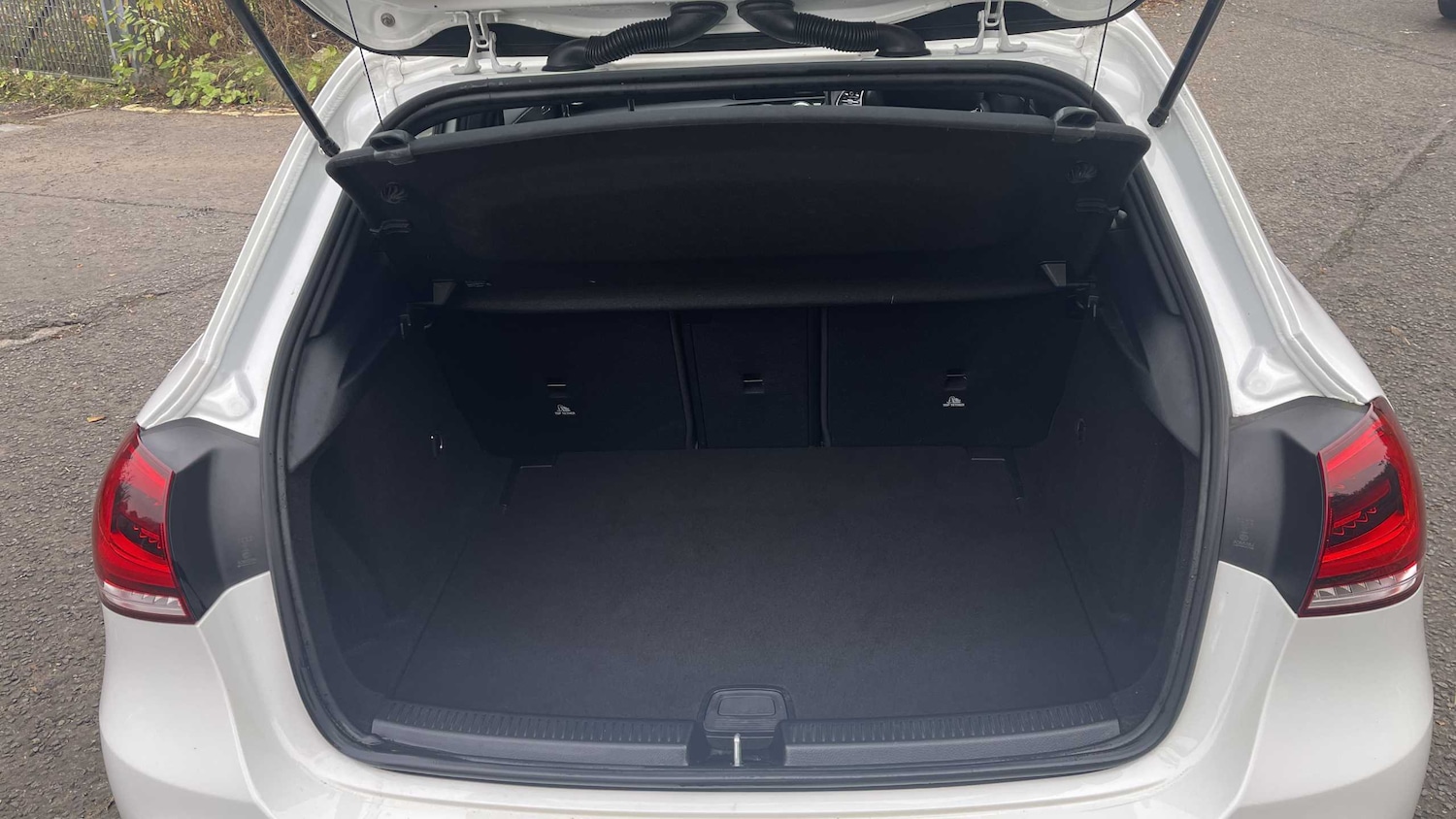 Used Mercedes-Benz A-Class 2019 for sale - 76718168: Photo 11