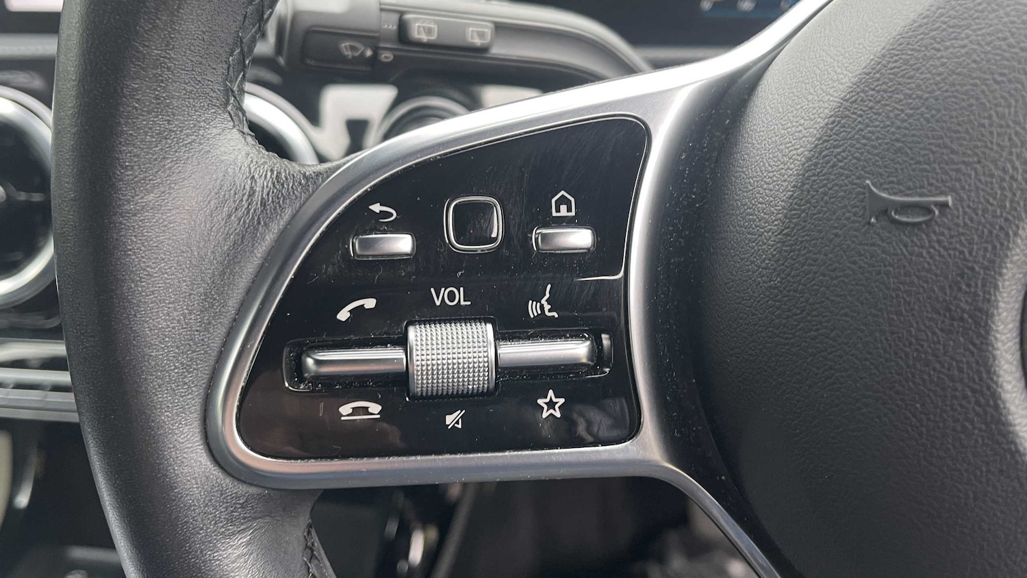 Used Mercedes-Benz A-Class 2019 for sale - 76718168: Photo 17