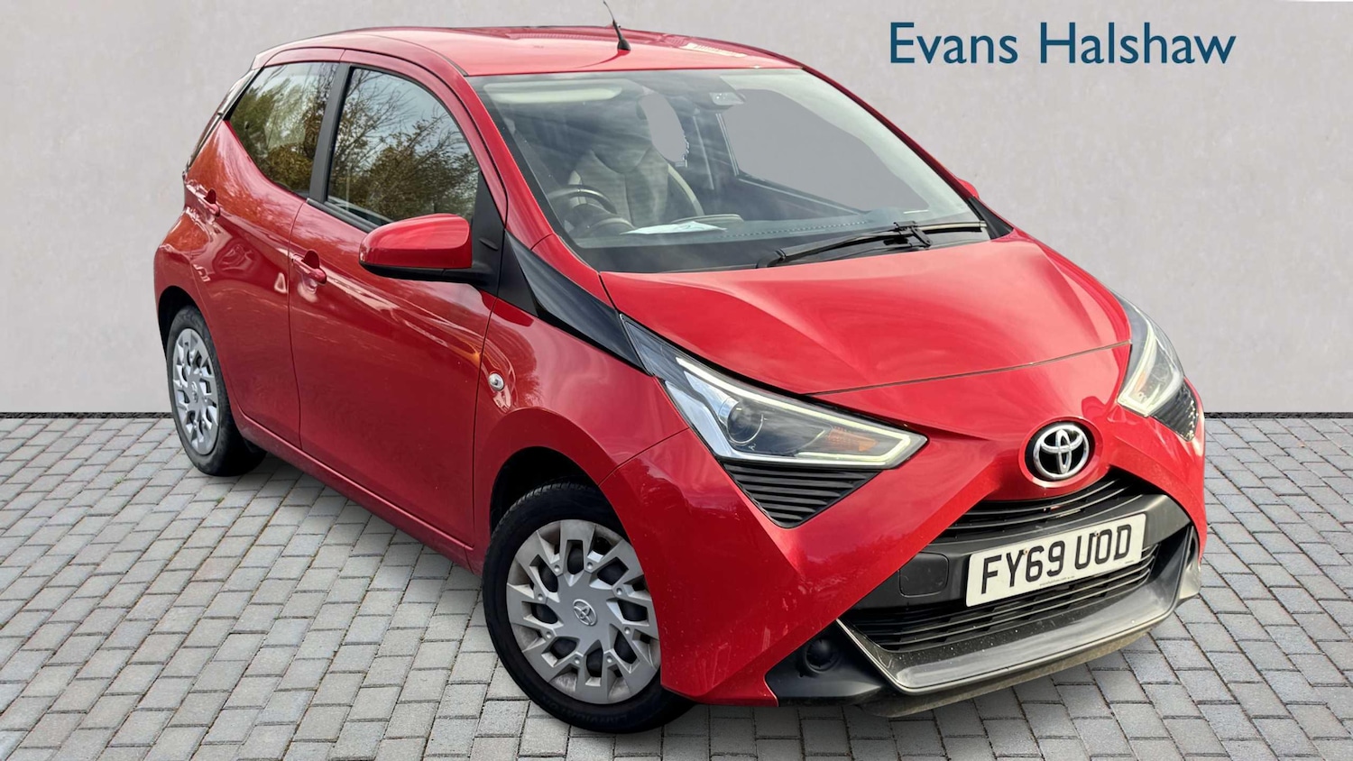 Used Toyota AYGO 2019 for sale - 76373834: Photo 1