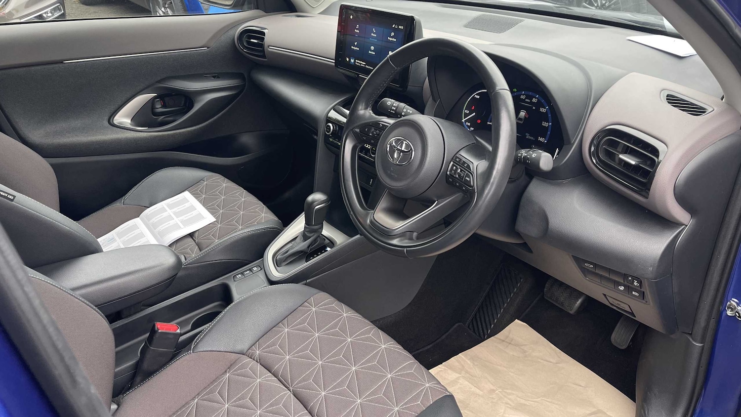 Used Toyota Yaris Cross 2022 for sale - 76272206: Photo 22