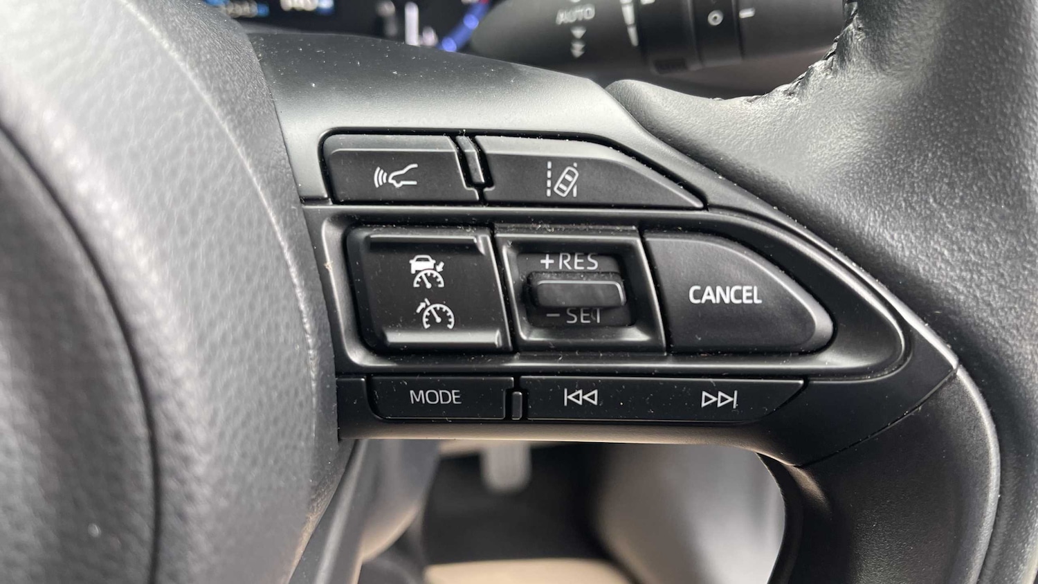 Used Toyota Yaris Cross 2022 for sale - 76272206: Photo 27