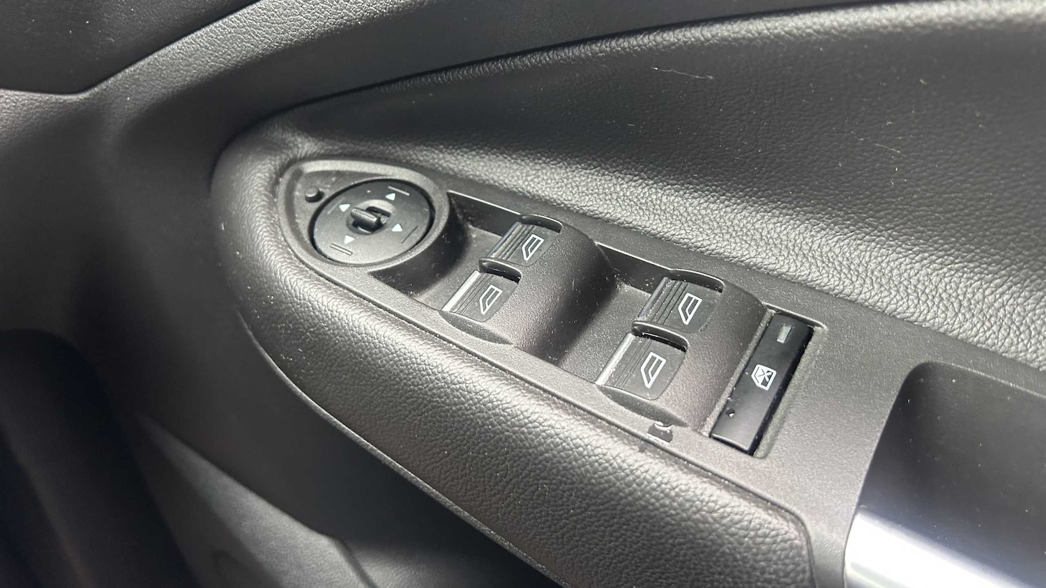 Used Ford Kuga 2017 for sale - 75813654: Photo 32