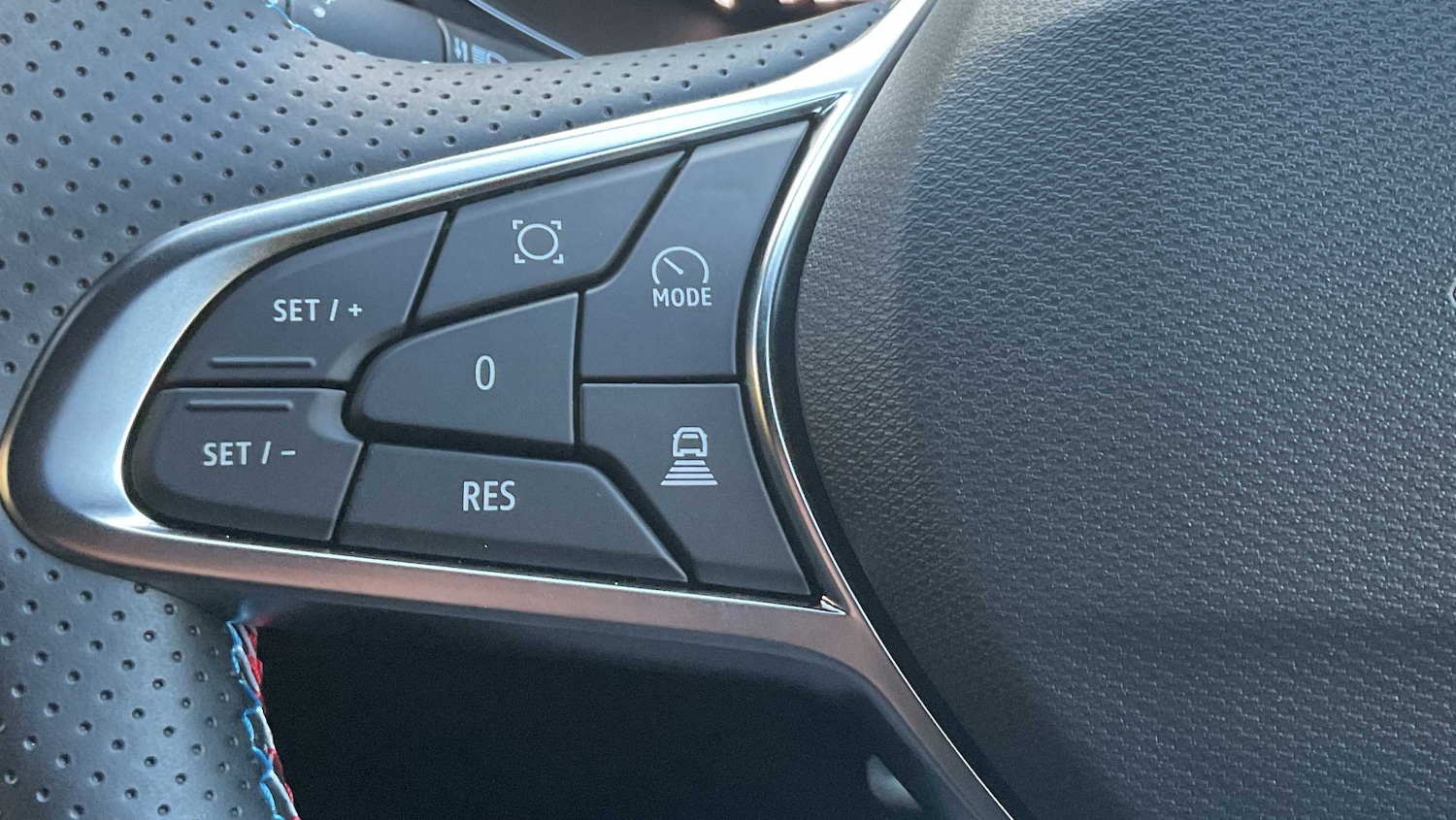 Used Renault Captur 2025 for sale - 76624551: Photo 18