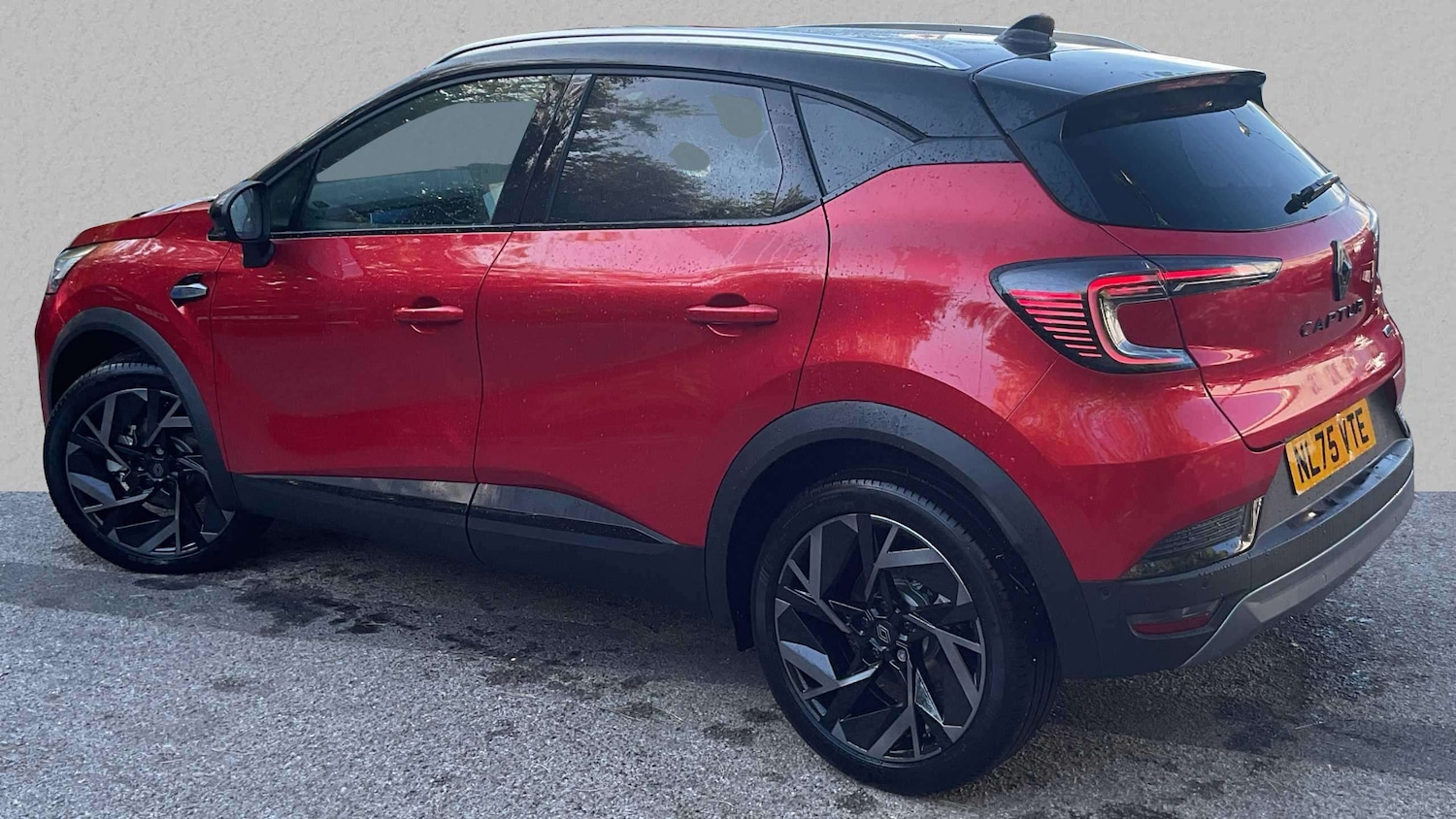 Used Renault Captur 2025 for sale - 76624551: Photo 2