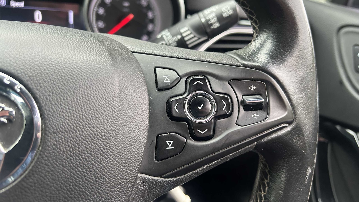 Used Vauxhall Astra 2017 for sale - 77389735: Photo 25