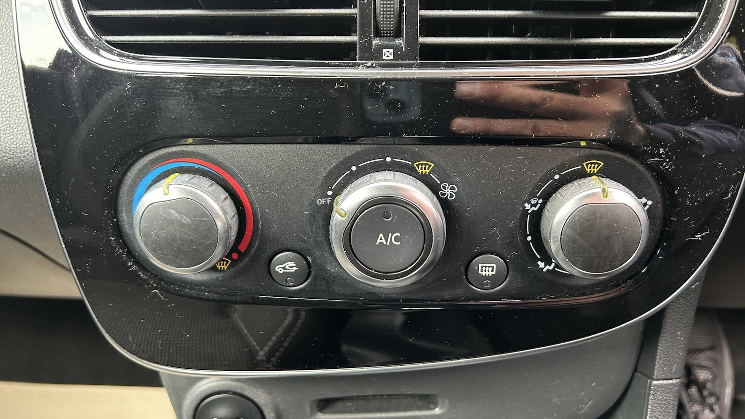 Used Renault Clio 2017 for sale - 77112362: Photo 18