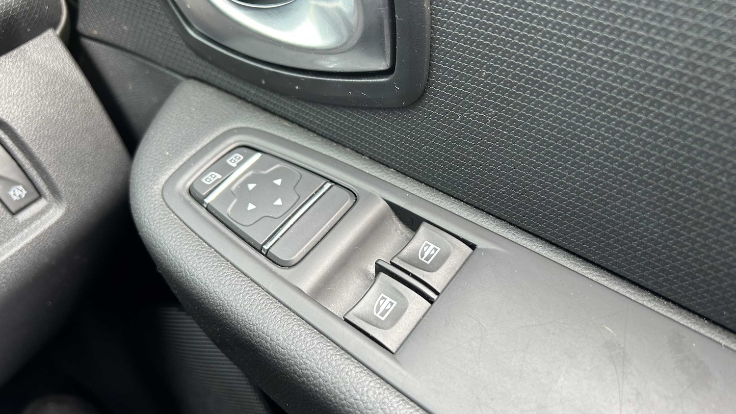 Used Renault Clio 2017 for sale - 77112362: Photo 26