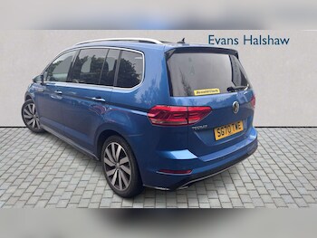 Used Volkswagen Touran 2020 for sale - 78678678: Photo