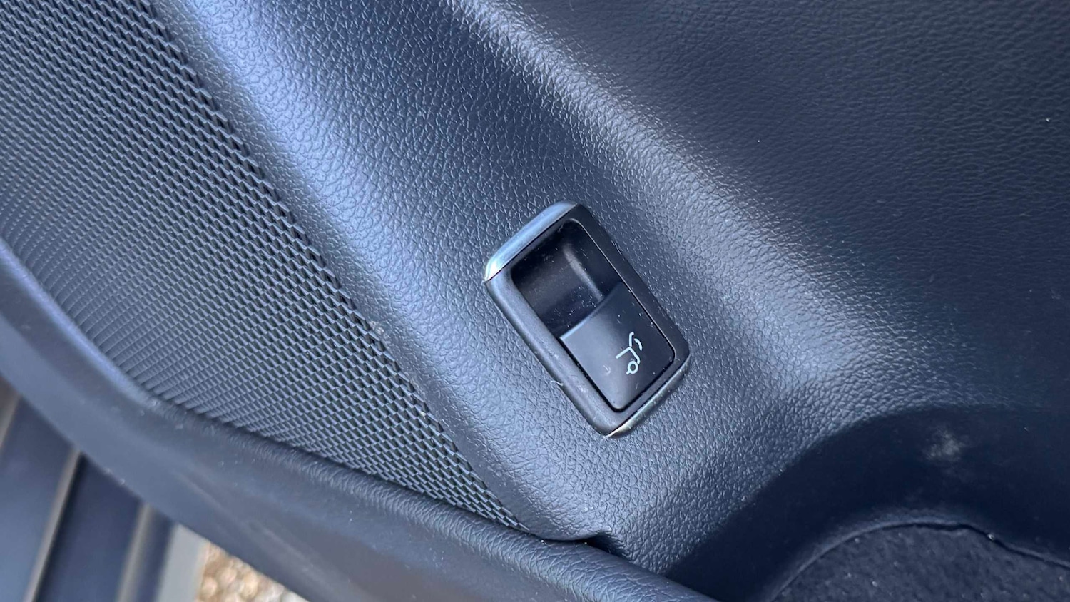 Used Mercedes-Benz GLA 2018 for sale - 76929067: Photo 17