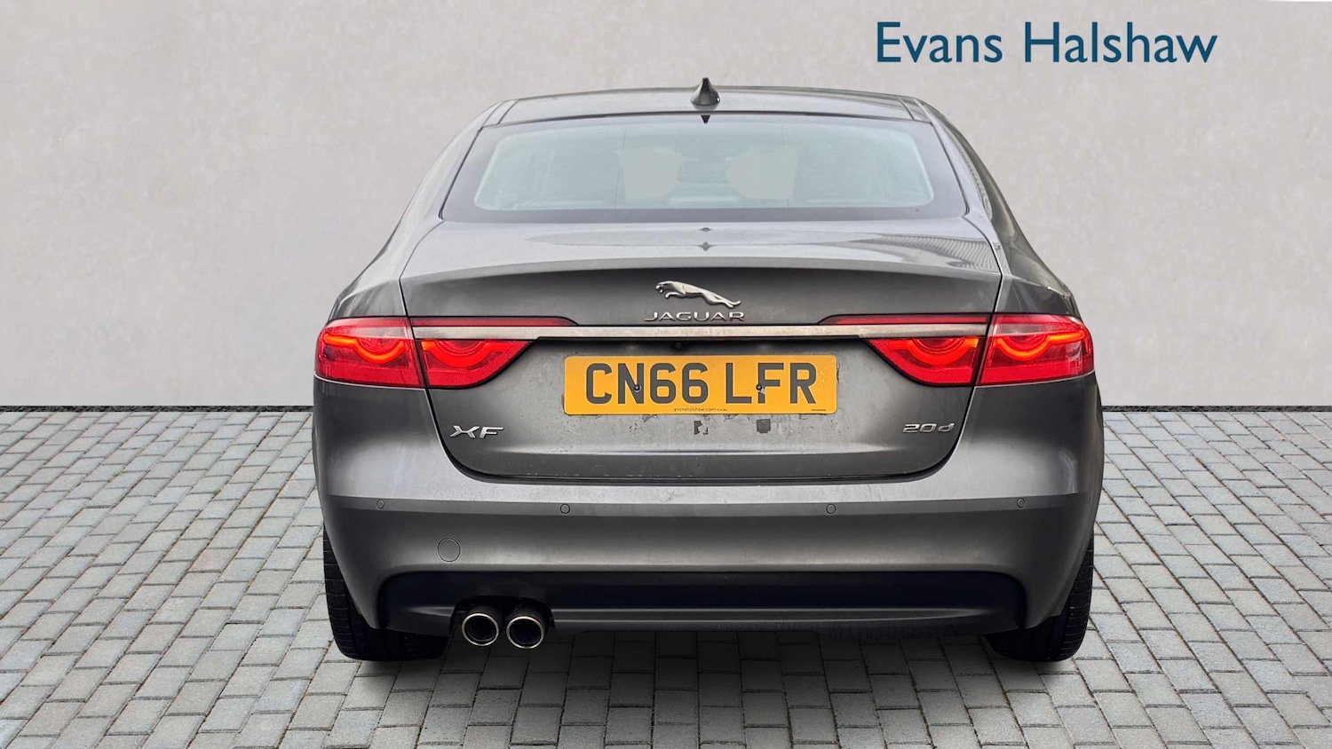 Used Jaguar XF 2016 for sale - 77083134: Photo 4