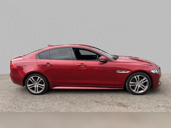 Used Jaguar XE 2017 for sale - 75812792: Photo