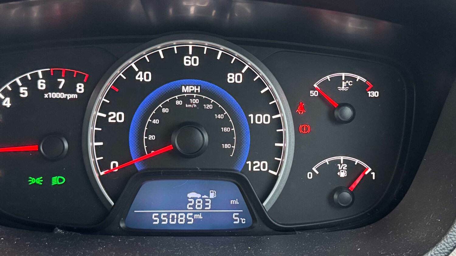 Used Hyundai i10 2016 for sale - 77500281: Photo 8